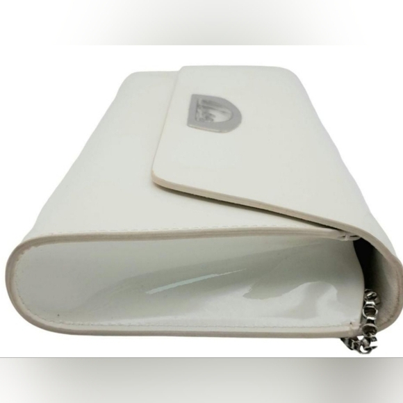 Christian LOUBOUTIN White Patent Leather Vero Dodat Clutch Shoulder Handbag - Picture 4 of 13